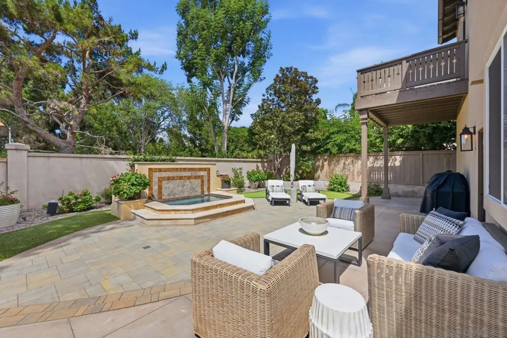 7001 Surfbird Circle Carlsbad, CA 92011