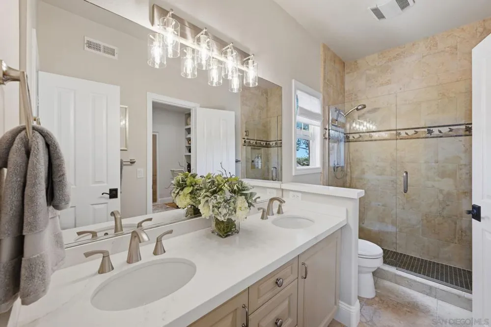 7001 Surfbird Circle Carlsbad, CA 92011