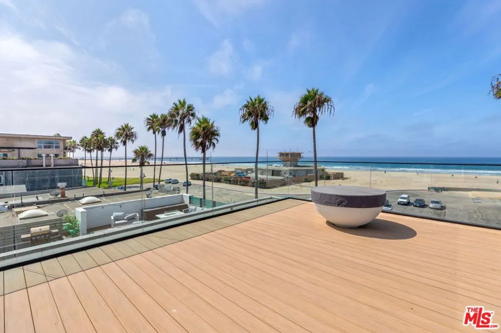 2205 Ocean Front Walk Los Angeles, CA 90291
