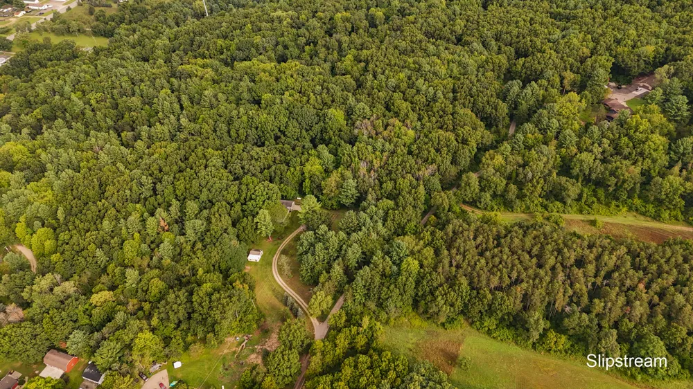 5059 12 Mile Road NE Rockford, MI 49341