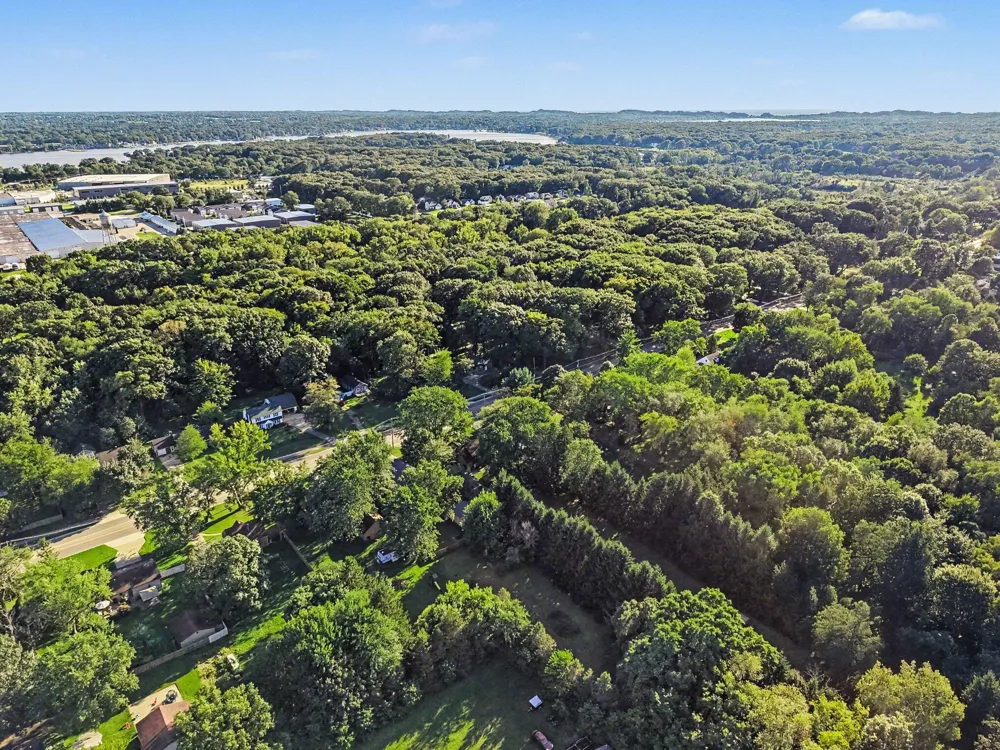 461 W Lakewood Boulevard Holland, MI 49424