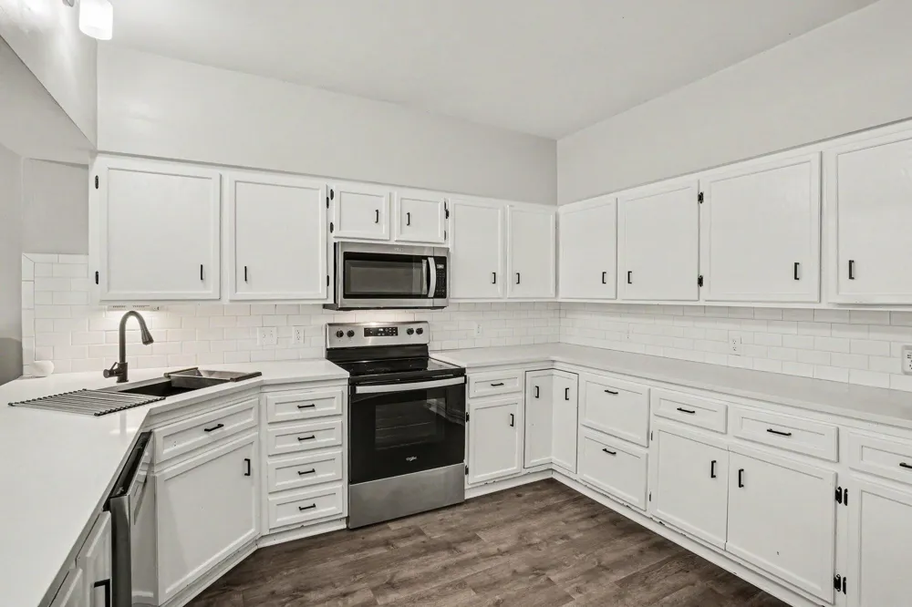 461 W Lakewood Boulevard Holland, MI 49424