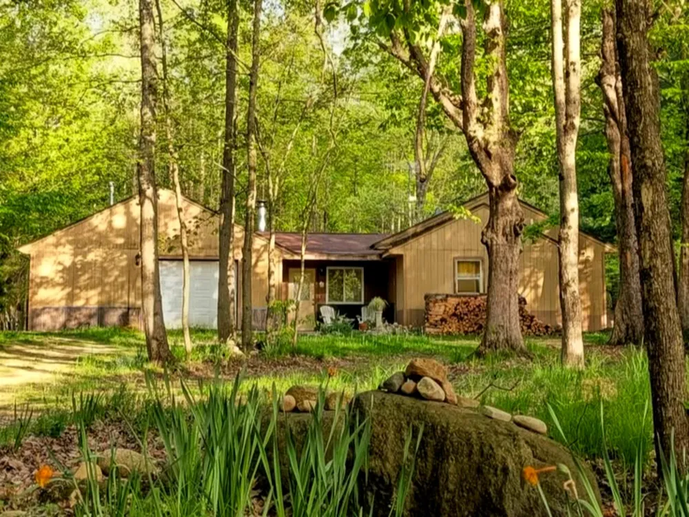 6779 S Woods Trail Custer, MI 49405