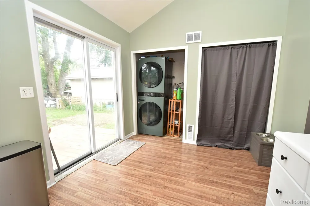 1379 Brady Avenue Burton City, MI 48529