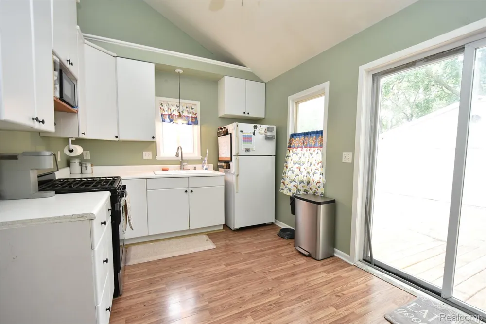 1379 Brady Avenue Burton City, MI 48529