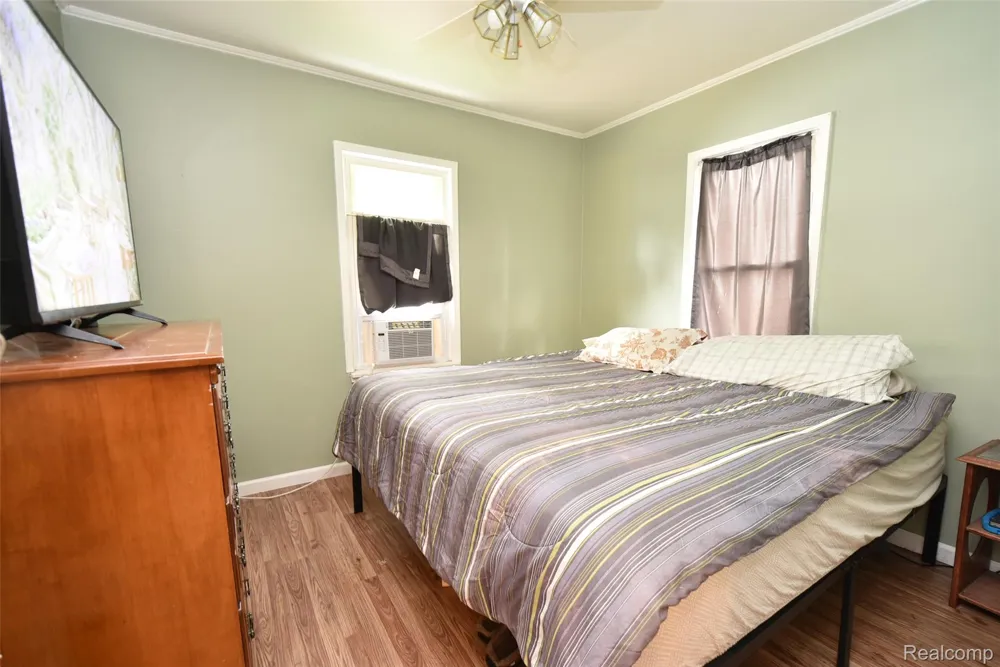 1379 Brady Avenue Burton City, MI 48529