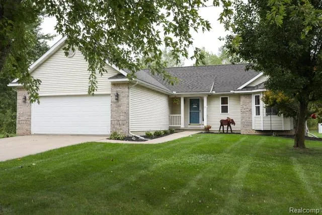 7152 Saratoga Drive Clayton Charter Township, MI 48532