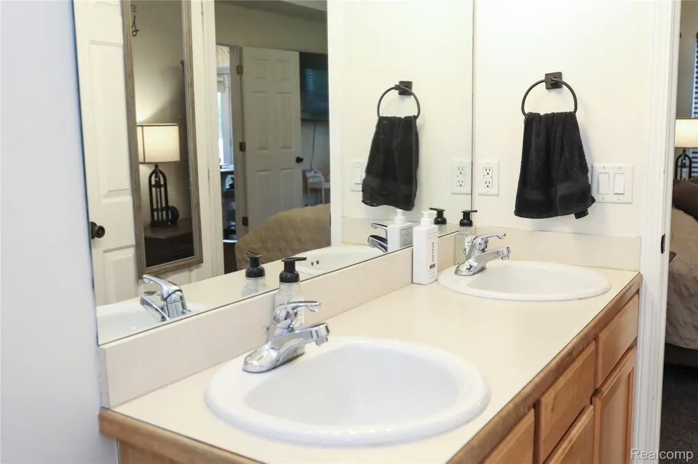 7152 Saratoga Drive Clayton Charter Township, MI 48532