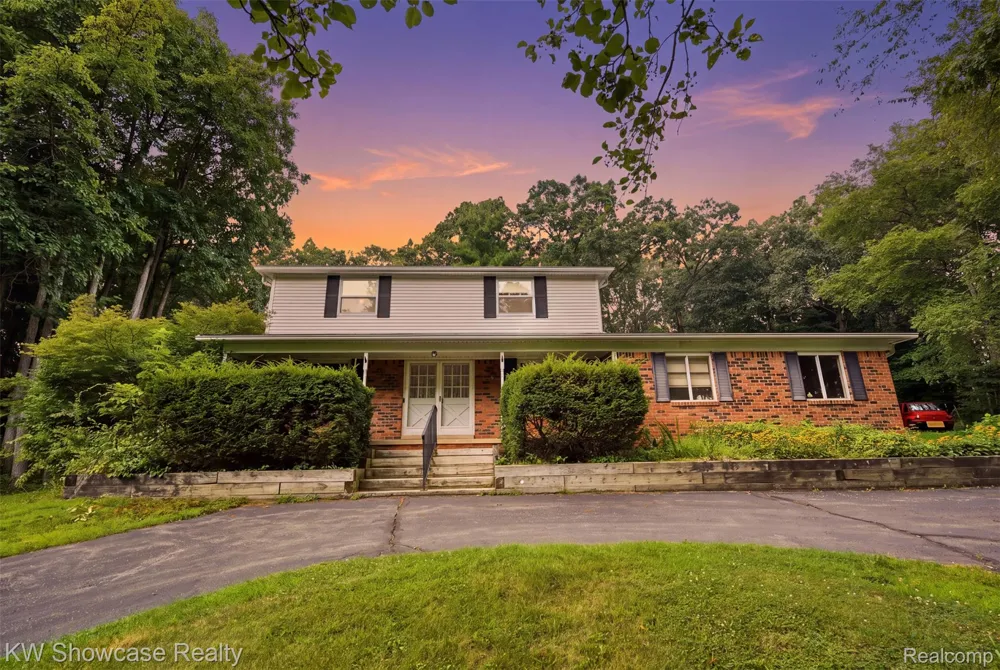 7125 Ridgewood Road Springfield Charter Township, MI 48346