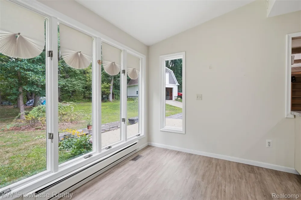 7125 Ridgewood Road Springfield Charter Township, MI 48346