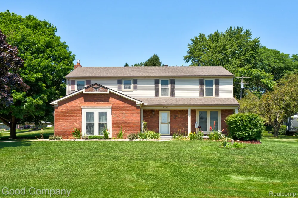 3062 Saint Jude Drive Waterford Charter Township, MI 48329