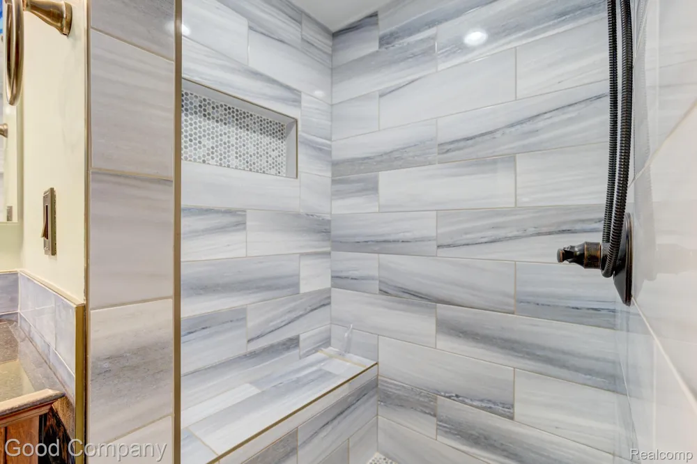 3062 Saint Jude Drive Waterford Charter Township, MI 48329