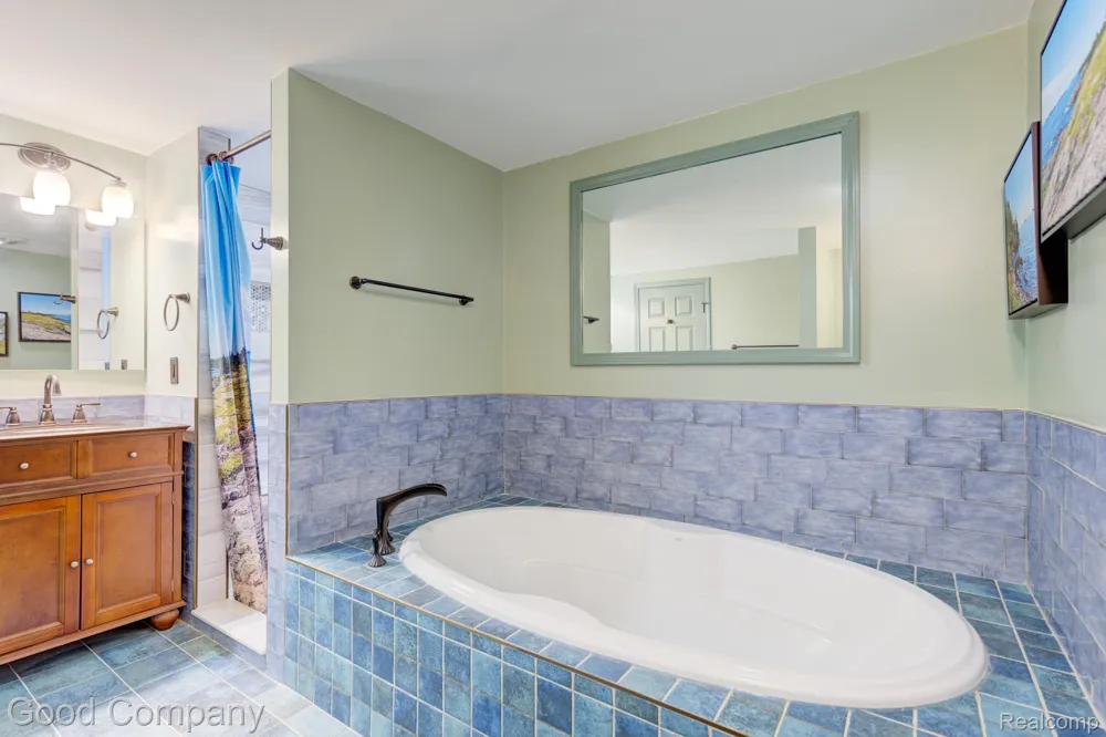 3062 Saint Jude Drive Waterford Charter Township, MI 48329
