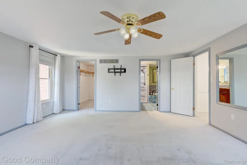 3062 Saint Jude Drive Waterford Charter Township, MI 48329