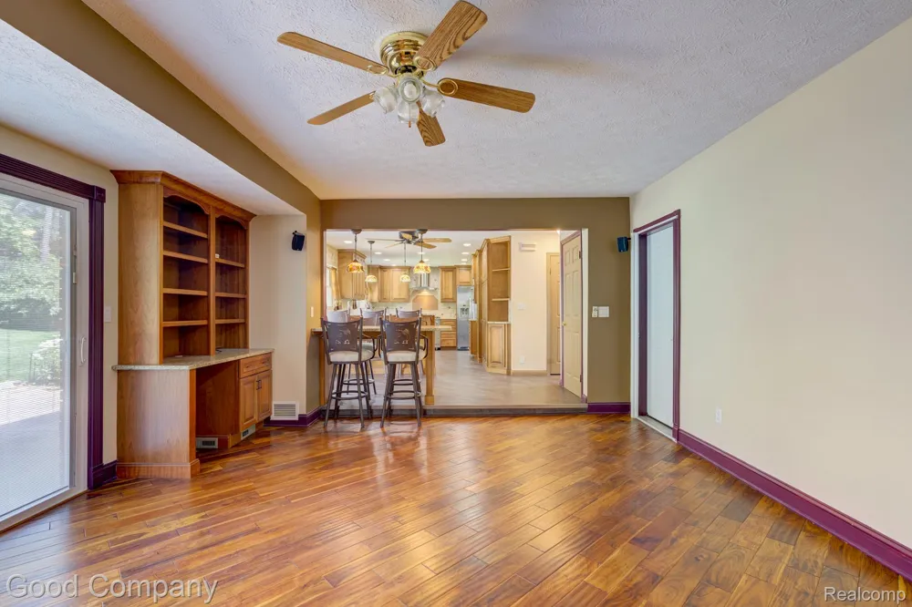 3062 Saint Jude Drive Waterford Charter Township, MI 48329