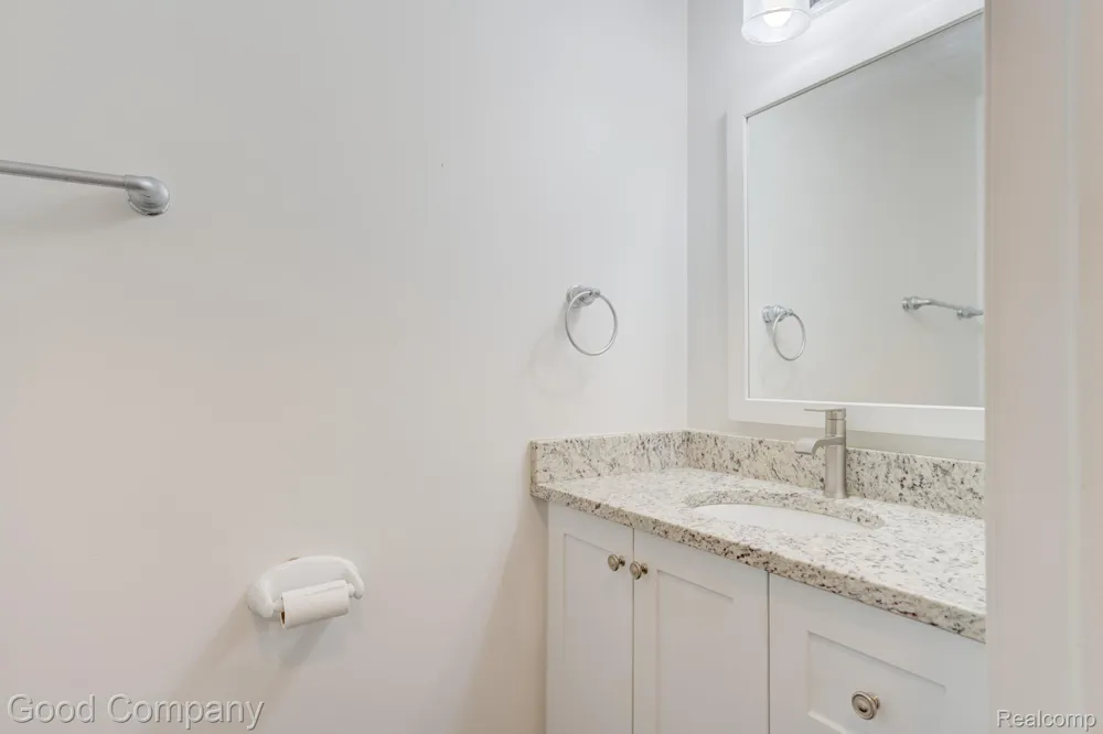 3062 Saint Jude Drive Waterford Charter Township, MI 48329