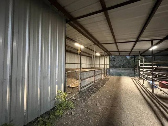 4629 Fm-2984 Luling, TX 78648