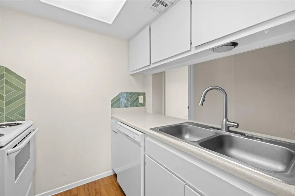 9079 Jollyville Road #303 Austin, TX 78759
