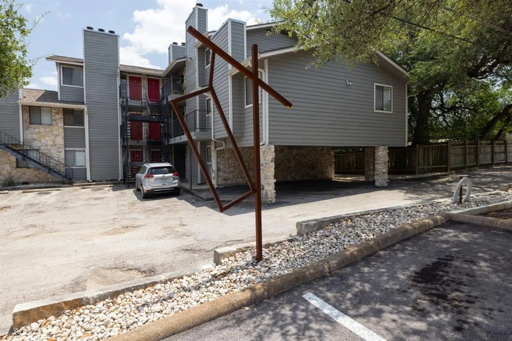 9079 Jollyville Road #303 Austin, TX 78759
