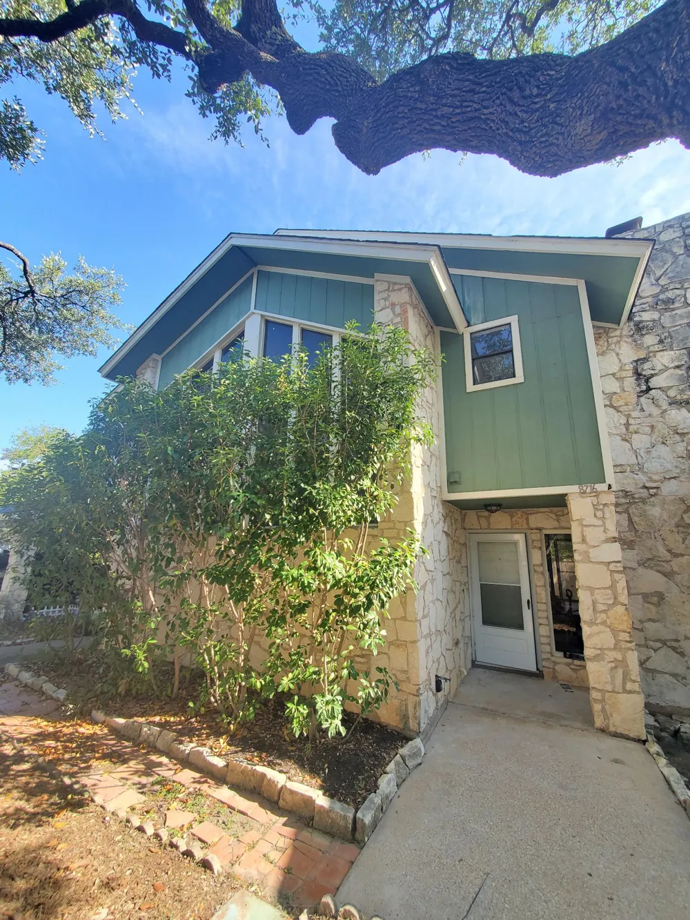 8716 Clearbrook Trail #A Austin, TX 78729