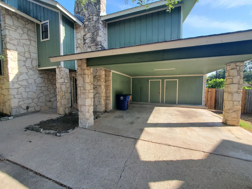 8716 Clearbrook Trail #A Austin, TX 78729