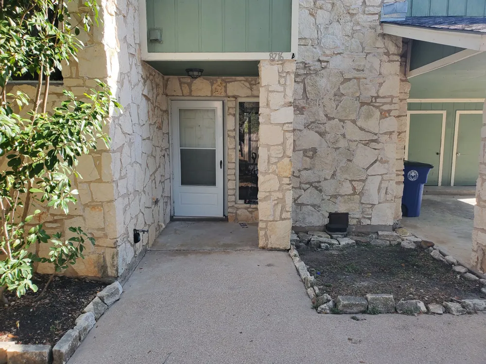 8716 Clearbrook Trail #A Austin, TX 78729