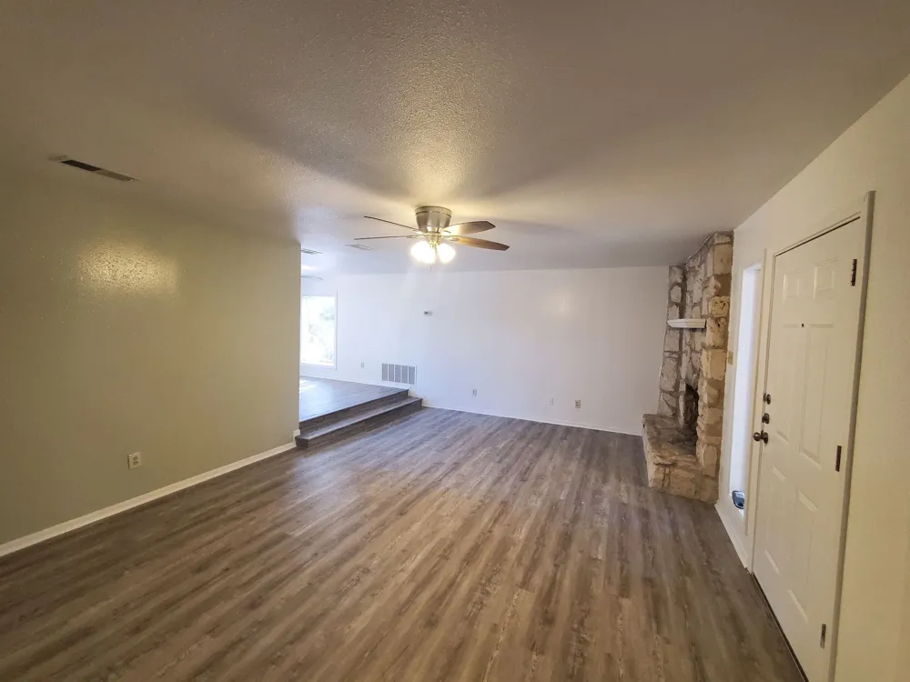 8716 Clearbrook Trail #A Austin, TX 78729