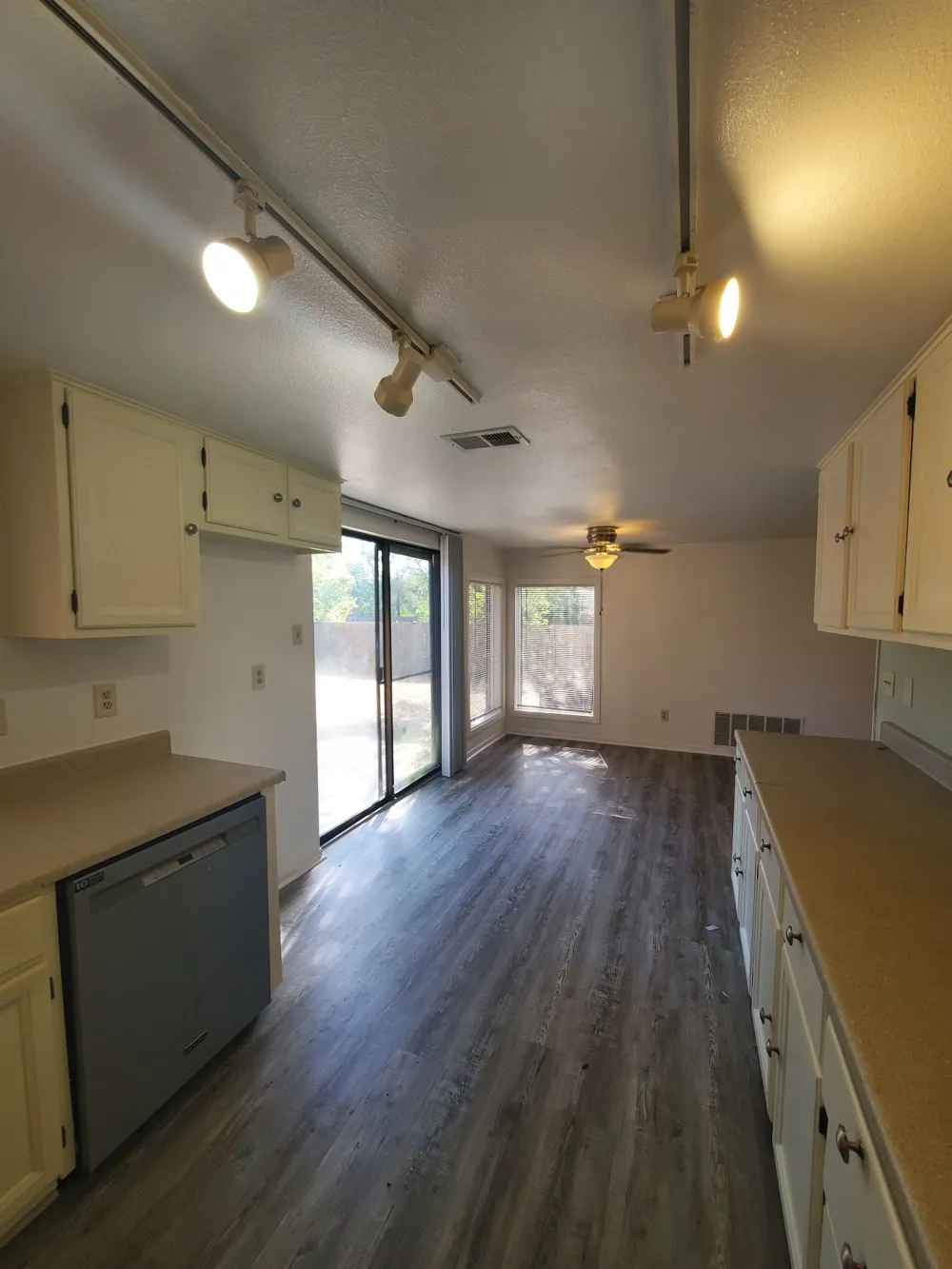 8716 Clearbrook Trail #A Austin, TX 78729