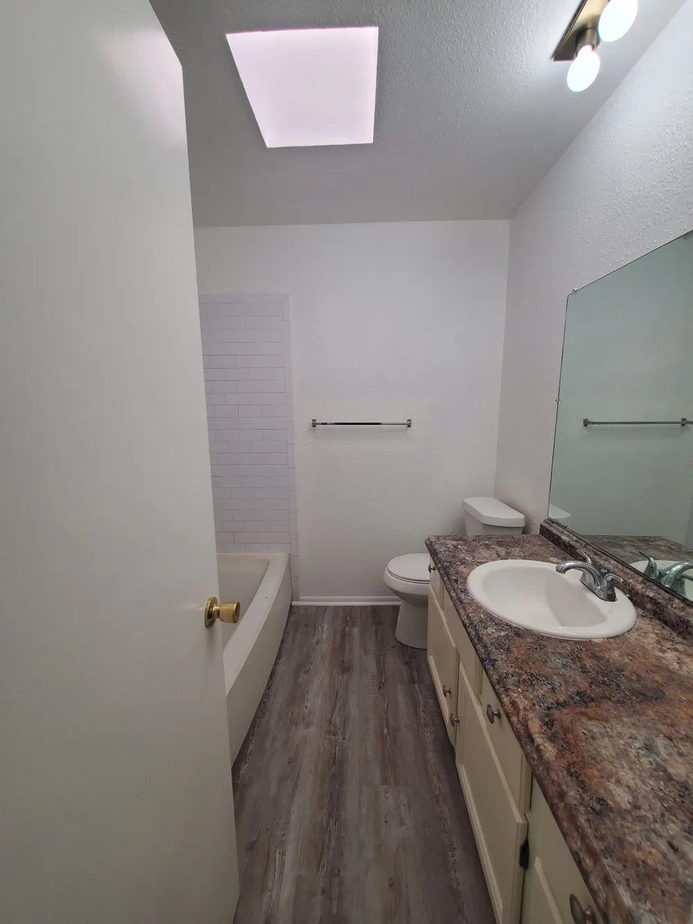 8716 Clearbrook Trail #A Austin, TX 78729