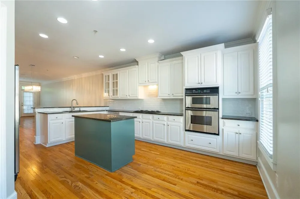 4746 Legacy Cove Lane Atlanta, GA 30126