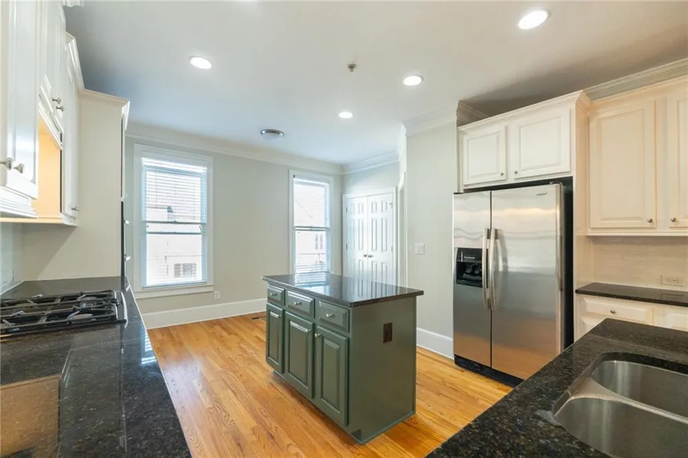 4746 Legacy Cove Lane Atlanta, GA 30126