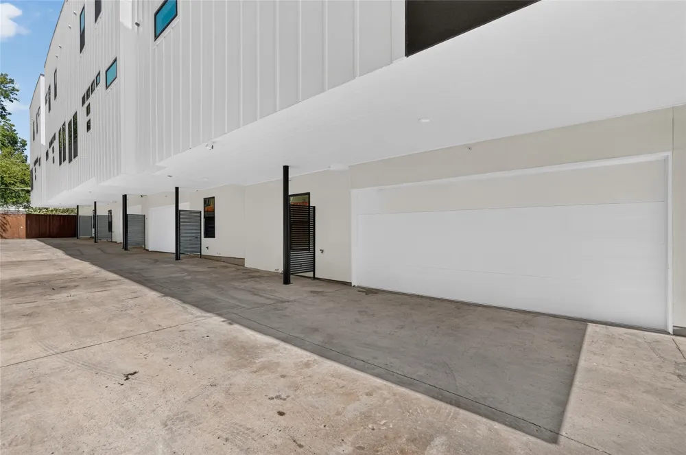 4312 Cedar Springs Road #104 Dallas, TX 75219