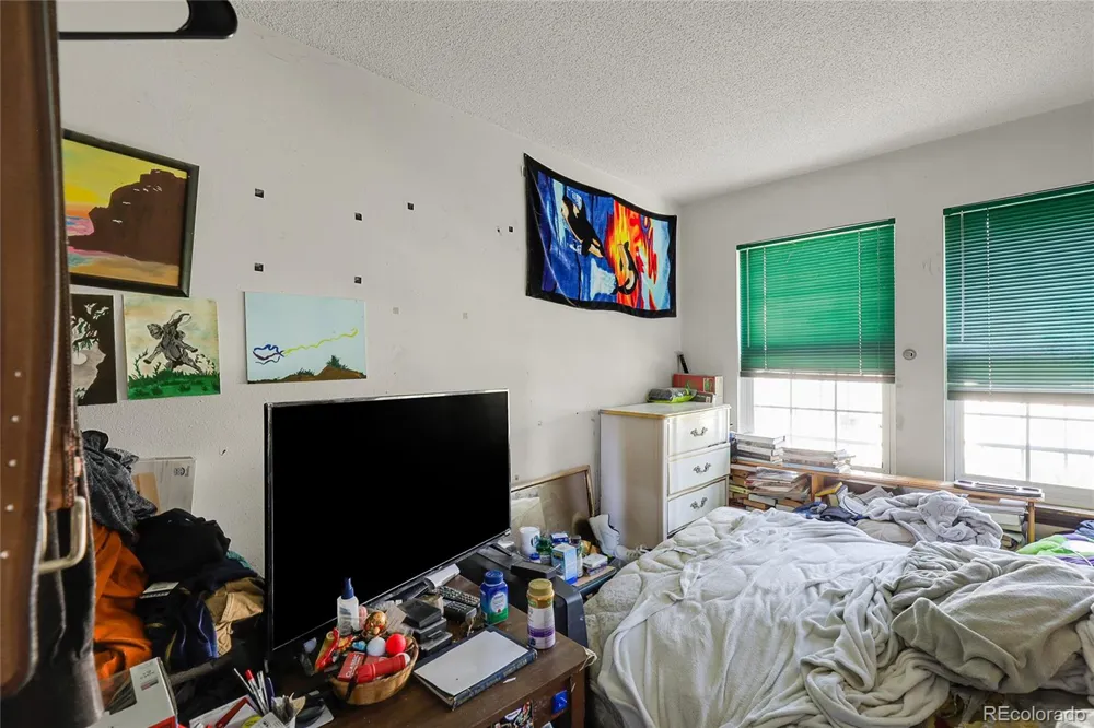 2864 S Vaughn Way Aurora, CO 80014