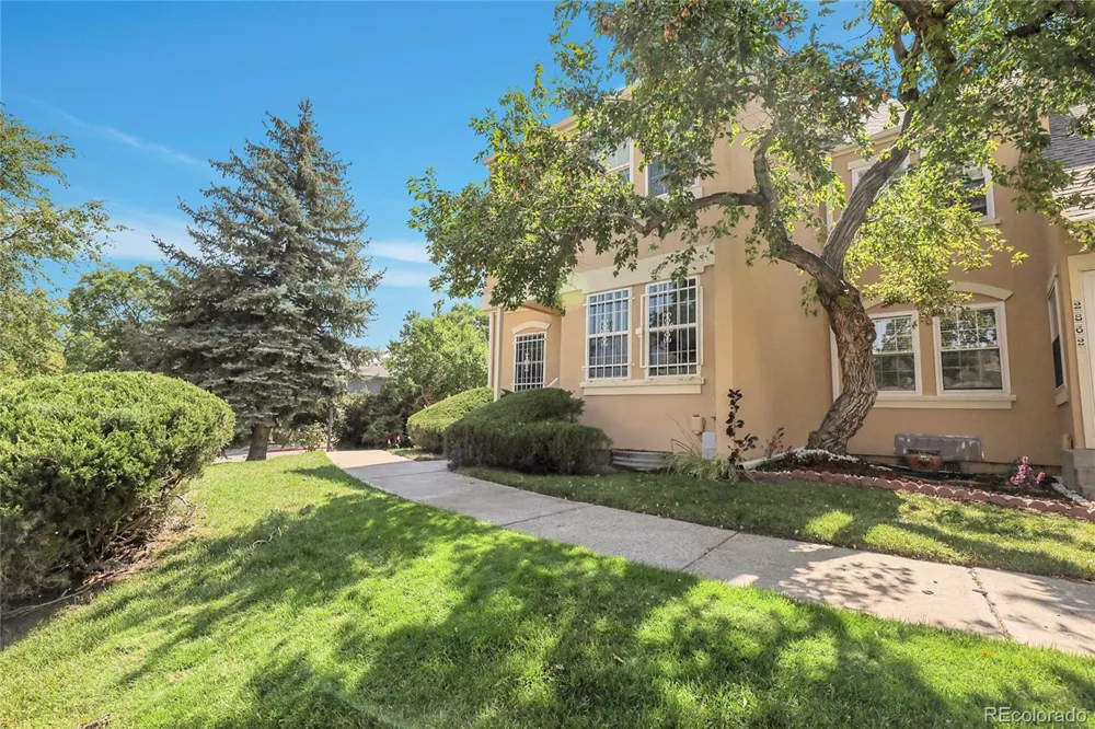 2864 S Vaughn Way Aurora, CO 80014