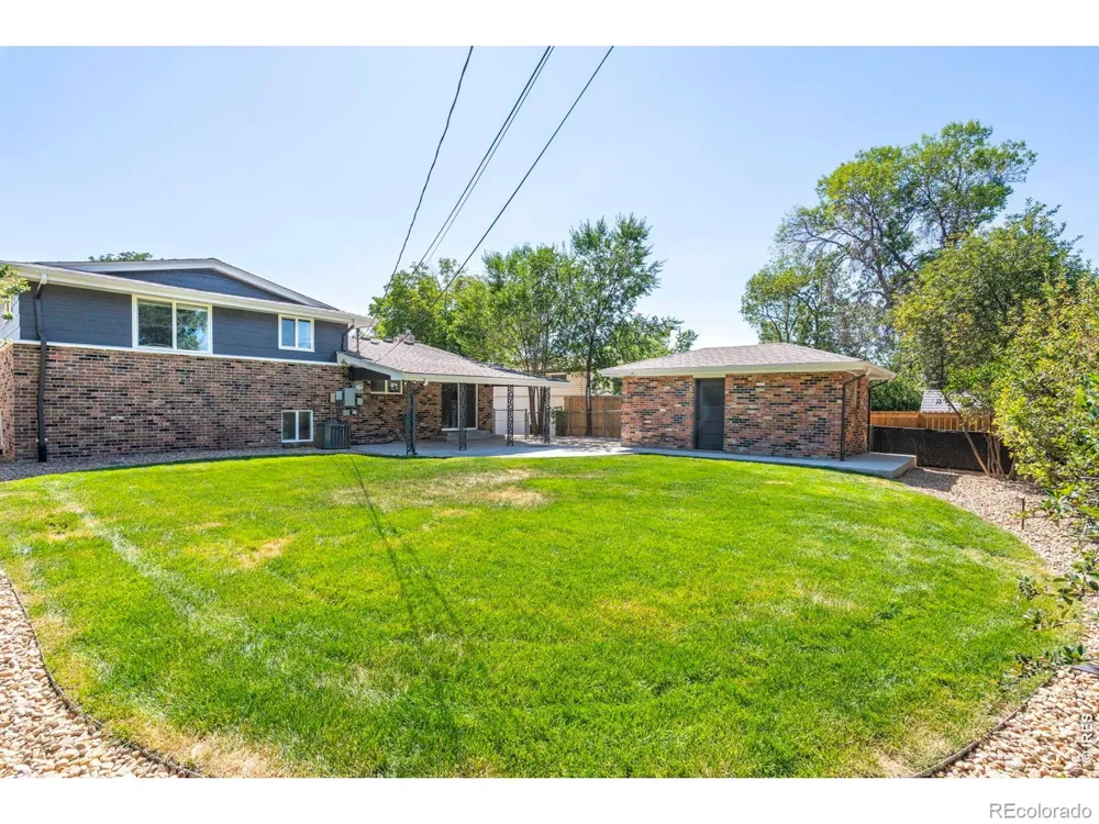 1055 W 7th Ave Dr Broomfield, CO 80020