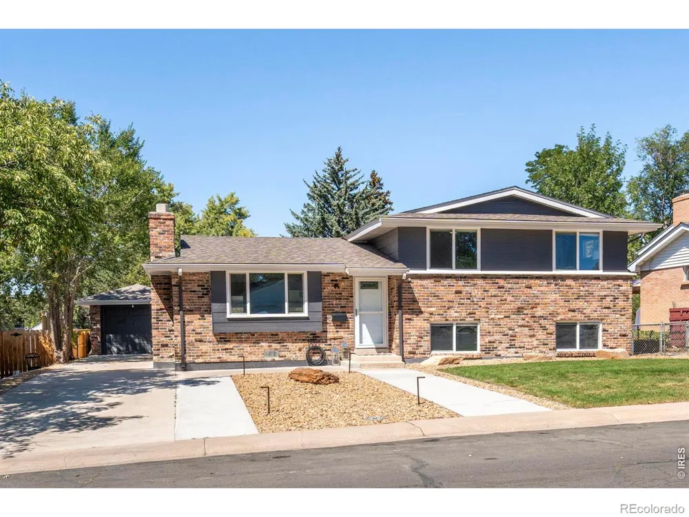 1055 W 7th Ave Dr Broomfield, CO 80020
