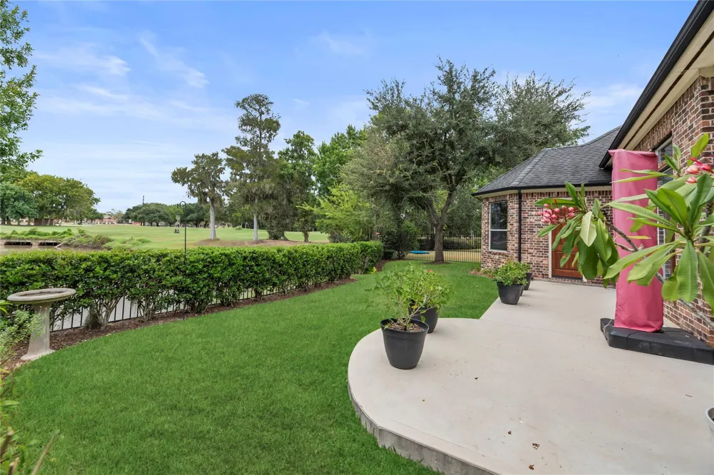 6 Vieux Carre Missouri City, TX 77459
