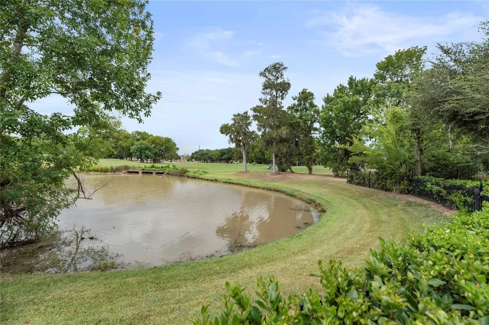 6 Vieux Carre Missouri City, TX 77459