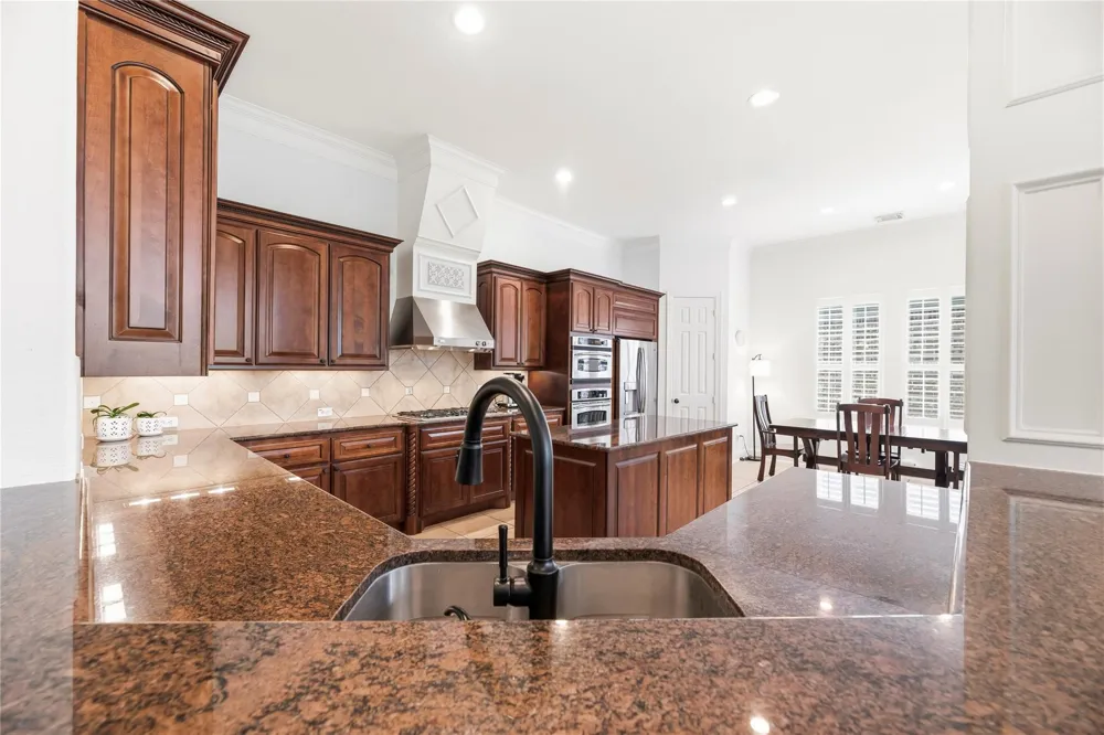 6 Vieux Carre Missouri City, TX 77459
