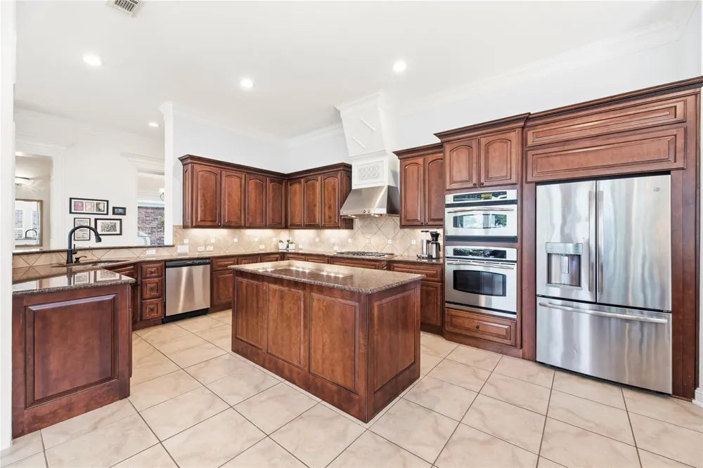 6 Vieux Carre Missouri City, TX 77459