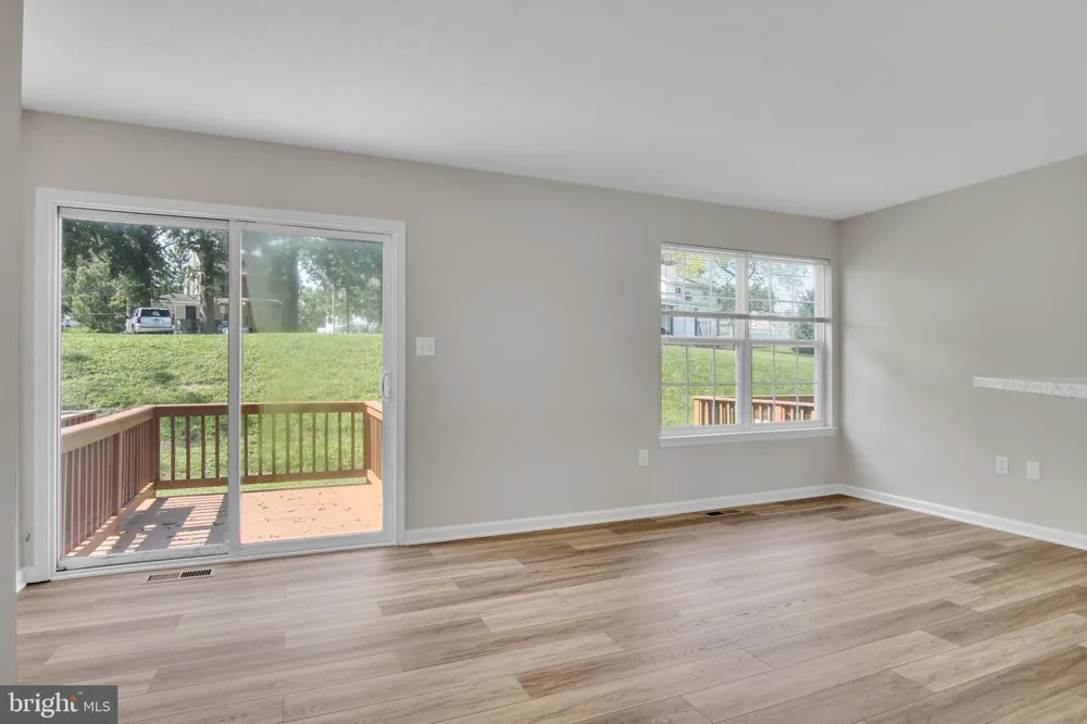 109 ROYAL Manchester, PA 17345