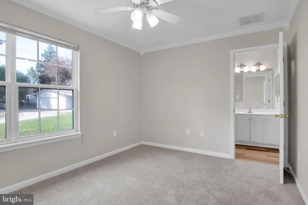 109 ROYAL Manchester, PA 17345