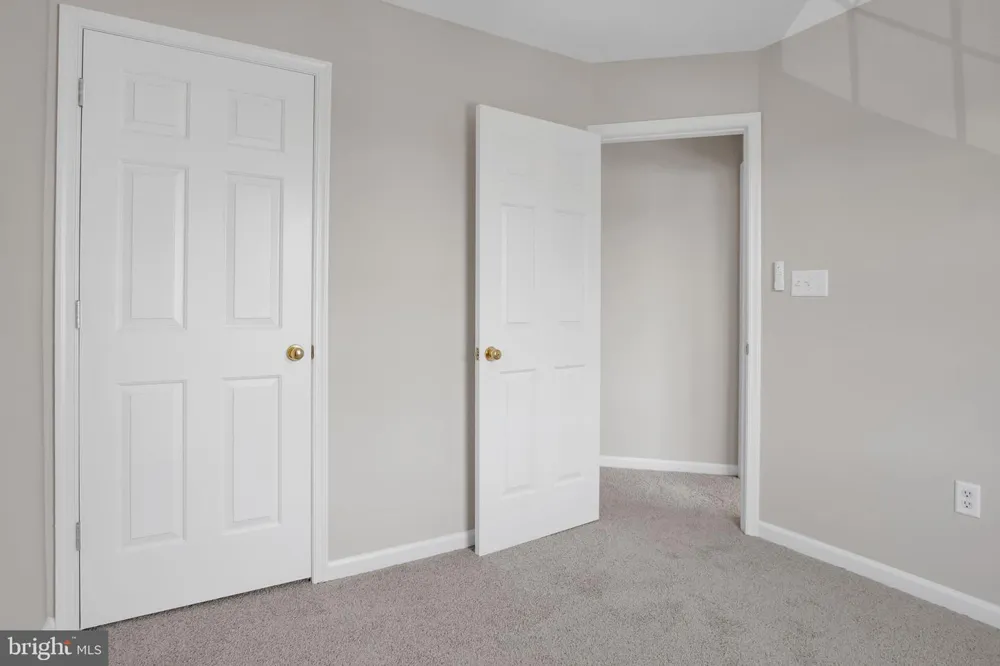 109 ROYAL Manchester, PA 17345