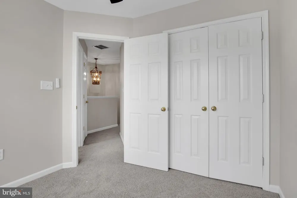 109 ROYAL Manchester, PA 17345
