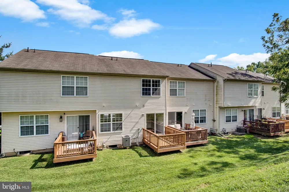 109 ROYAL Manchester, PA 17345