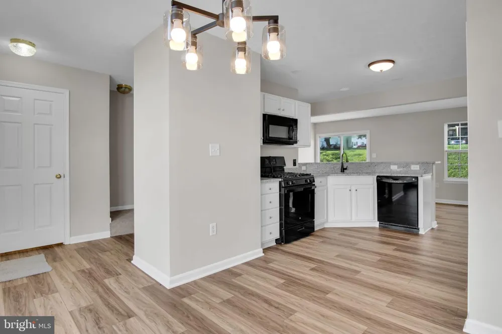 109 ROYAL Manchester, PA 17345