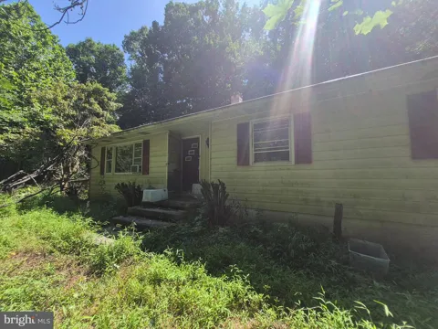 570 MULLEN HOLLOW ROAD