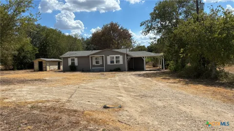 2043 Hwy 190