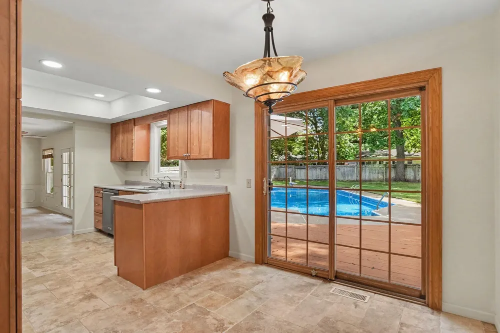 5482 Lindenwood Street Kalamazoo, MI 49004