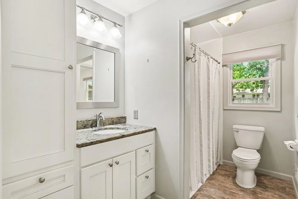 5482 Lindenwood Street Kalamazoo, MI 49004